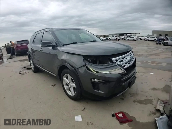 2018 Ford Explorer XLT z VIN 1FM5K7D87JGC32723, wystawiony jako Copart lot #51791465 z przebiegiem 121 053 mil mil oraz Szkoda całkowita • Salvage title. Historia ofert i sprzedaży dostępna na DreamBid. Obrazek 12.