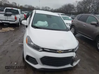 2021 Chevrolet Trax LS with VIN KL7CJKSB1MB310833, listed as a IAAI auction lot 41544231 with 1 mi miles. Bid and sale history available at carsss.com. Image 12.