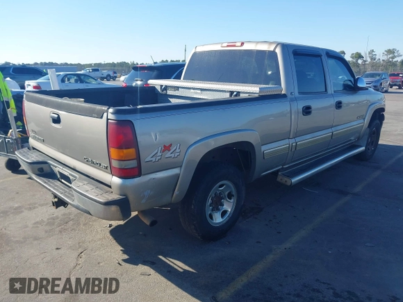 2002 Chevrolet Silverado 1500HD LT with VIN 1GCGK13U82F174704, listed as a IAAI auction lot 41618439 with 362,554 mi miles and . Bid and sale history available at DreamBid. Image 4.