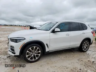 2021 BMW X5 xDrive40i with VIN 5UXCR6C05M9G52245, listed as a Copart auction lot 60275115 with 39,414 mi miles and Salvage title. Bid and sale history available at DreamBid. Image 1.