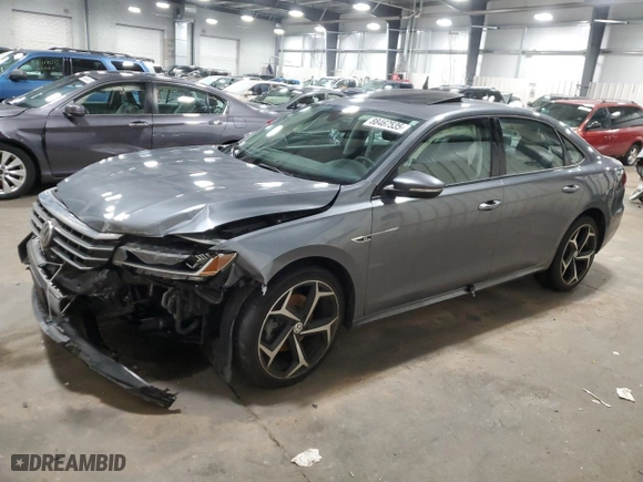 2020 Volkswagen Passat 2.0T R-Line with VIN 1VWMA7A32LC023649, listed as a Copart auction lot 88467535 with 31,647 mi miles and Salvage Title. Bid and sale history available at carsss.com. Image 1.