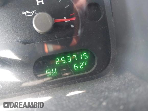 2004 Ford Explorer XLT z VIN 1FMZU63K94UA06868, wystawiony jako IAAI lot #42388513 z przebiegiem 289 201 mil mil oraz . Historia ofert i sprzedaży dostępna na DreamBid. Obrazek 16.