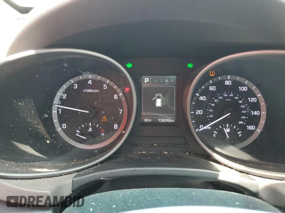 2018 Hyundai Santa Fe 2.4L z VIN 5XYZTDLB5JG551524, wystawiony jako Copart lot #57170985 z przebiegiem 139 248 mil mil oraz Szkoda całkowita • Salvage title. Historia ofert i sprzedaży dostępna na DreamBid. Obrazek 9.