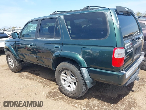 2000 Toyota 4Runner SR5 with VIN JT3GN86R4Y0141531, listed as a IAAI auction lot 42068335 with 204,520 mi miles and . Bid and sale history available at DreamBid. Image 3.