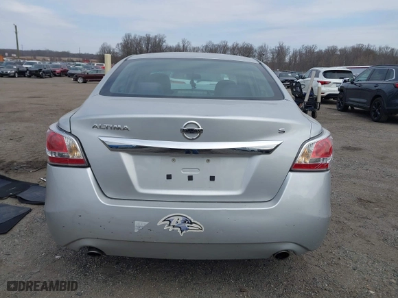 2015 Nissan Altima 2.5 with VIN 1N4AL3AP5FC298843, listed as a IAAI auction lot 41716192 with 72,041 mi miles. Bid and sale history available at carsss.com. Image 16.
