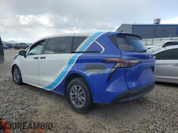 2023 Toyota Sienna LE with VIN 5TDKRKEC0PS159167, listed as a Copart auction lot 50191465 with 0 mi miles and Salvage Title. Bid and sale history available at carsss.com. Image 2.