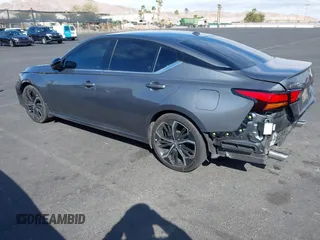 2024 Nissan Altima 2.5 SR with VIN 1N4BL4CV6RN412024, listed as a IAAI auction lot 41813925 with 22,951 mi miles. Bid and sale history available at carsss.com. Image 3.
