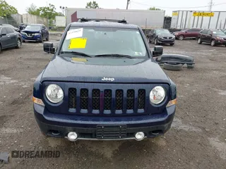 2013 Jeep Patriot Latitude z VIN 1C4NJRFB7DD249572, wystawiony jako IAAI lot #42350829 z przebiegiem 65 898 mil mil oraz . Historia ofert i sprzedaży dostępna na DreamBid. Obrazek 13.