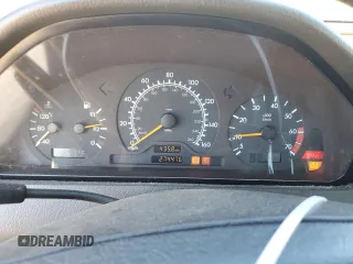 2000 Mercedes-Benz C 230 Kompressor with VIN WDBHA24G7YA817201, listed as a Copart auction lot 75837924 with 274,476 mi miles and Salvage Title. Bid and sale history available at carsss.com. Image 9.