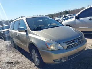 2009 Kia Sedona LX with VIN KNDMB233496278214, listed as a IAAI auction lot 41815456 with 205,799 mi miles. Bid and sale history available at carsss.com. Image 1.