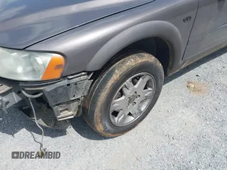 2005 Volvo XC70 with VIN YV1SZ592751180346, listed as a IAAI auction lot 42316058 with 201,938 mi miles and . Bid and sale history available at DreamBid. Image 12.