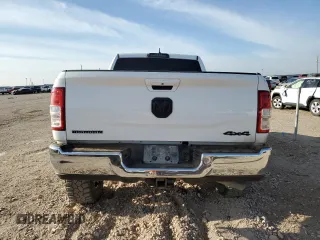 2021 Ram 2500 Big Horn z VIN 3C6UR5DL2MG555372, wystawiony jako Copart lot #50884805 z przebiegiem 91 633 mil mil oraz Szkoda całkowita • Salvage title. Historia ofert i sprzedaży dostępna na DreamBid. Obrazek 6.