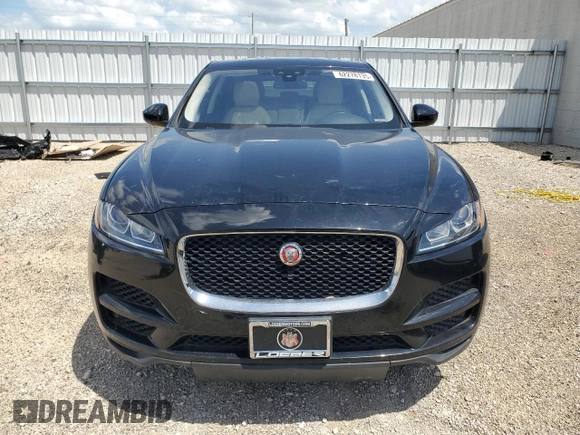 2017 Jaguar F-Pace z VIN SADCS2BN2HA493024, wystawiony jako Copart lot #62278135 z przebiegiem 93 077 mil mil oraz Czysty tytuł • Clean title. Historia ofert i sprzedaży dostępna na DreamBid. Obrazek 5.
