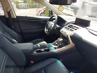 2018 Lexus NX 300 z VIN JTJBARBZ7J2173085, wystawiony jako IAAI lot #42551218 z przebiegiem 72 411 mil mil oraz . Historia ofert i sprzedaży dostępna na DreamBid. Obrazek 5.