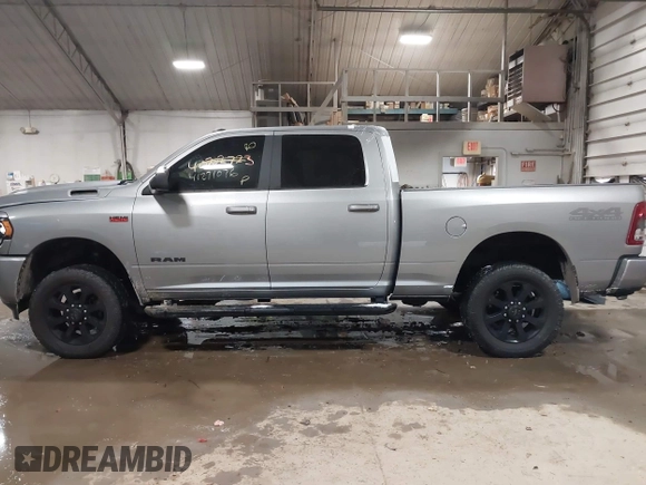 2022 Ram 2500 Big Horn with VIN 3C6UR5DJ7NG216185, listed as a IAAI auction lot 41271076 with 35,683 mi miles. Bid and sale history available at carsss.com. Image 15.