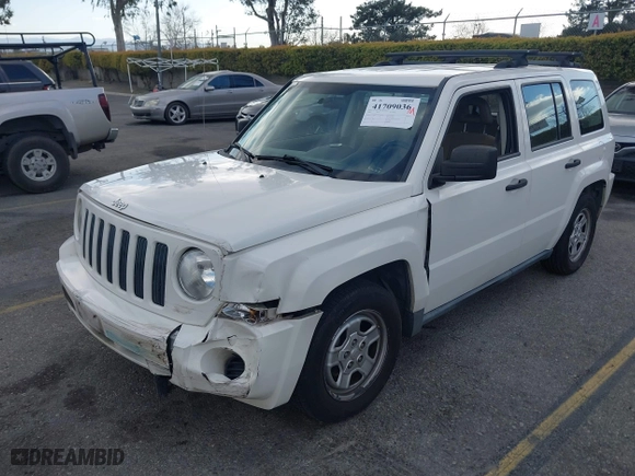 2009 Jeep Patriot Sport with VIN 1J4FT28A79D126348, listed as a IAAI auction lot 41709036 with 127,578 mi miles. Bid and sale history available at carsss.com. Image 17.
