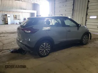 2024 Nissan Kicks SV z VIN 3N1CP5CV6RL495224, wystawiony jako Copart lot #58130655 z przebiegiem 7 927 mil mil oraz Szkoda całkowita • Salvage title. Historia ofert i sprzedaży dostępna na DreamBid. Obrazek 3.