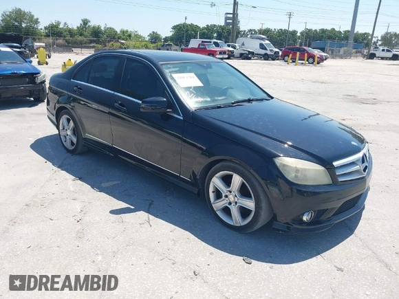 2010 Mercedes-Benz C 300 Sport z VIN WDDGF8BB1AR121245, wystawiony jako IAAI lot #42061384 z przebiegiem Nie podano mil oraz . Historia ofert i sprzedaży dostępna na DreamBid. Obrazek 1.