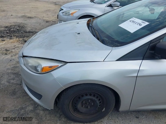 2016 Ford Focus S with VIN 1FADP3E27GL201577, listed as a IAAI auction lot 42011356 with 1 mi miles. Bid and sale history available at carsss.com. Image 17.