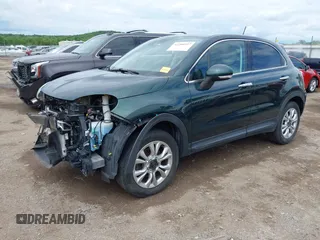 2016 FIAT 500X Lounge z VIN ZFBCFYDT3GP393494, wystawiony jako IAAI lot #42208957 z przebiegiem 93 462 mil mil oraz . Historia ofert i sprzedaży dostępna na DreamBid. Obrazek 18.
