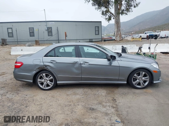 2013 Mercedes-Benz E 350 Luxury with VIN WDDHF5KB7DA700004, listed as a IAAI auction lot 42174241 with 146,541 mi miles and . Bid and sale history available at DreamBid. Image 13.