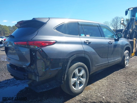 2021 Toyota Highlander L with VIN 5TDCZRBH6MS528171, listed as a IAAI auction lot 40330366 with 75,297 mi miles. Bid and sale history available at carsss.com. Image 4.