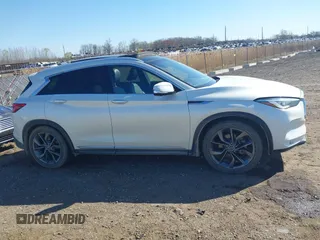 2019 Infiniti QX50 Essential z VIN 3PCAJ5M35KF120657, wystawiony jako IAAI lot #42072946 z przebiegiem 78 042 mil mil oraz . Historia ofert i sprzedaży dostępna na DreamBid. Obrazek 13.