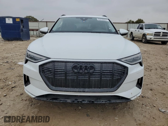 2022 Audi e-tron Premium with VIN WA1AAAGE4NB042461, listed as a Copart auction lot 83235624 with 10,991 mi miles and Salvage title. Bid and sale history available at DreamBid. Image 5.
