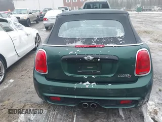 2017 MINI Convertible Cooper S z VIN WMWWG9C38H3C81071, wystawiony jako IAAI lot #41522738 z przebiegiem 59 040 mil mil oraz . Historia ofert i sprzedaży dostępna na DreamBid. Obrazek 16.