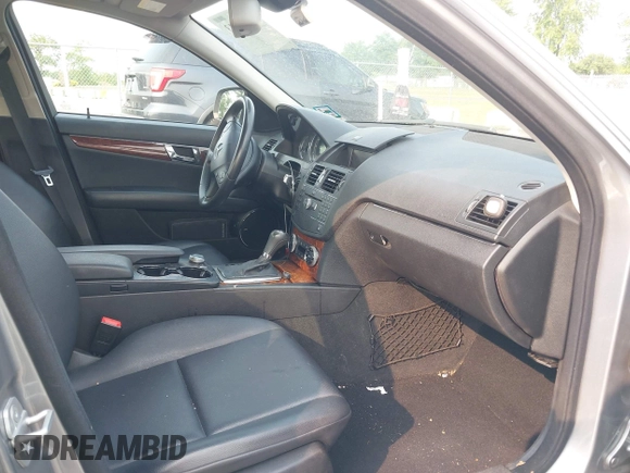 2009 Mercedes-Benz C 300 Sport with VIN WDDGF81X99R057352, listed as a IAAI auction lot 42413013 with 71,748 mi miles and . Bid and sale history available at DreamBid. Image 5.