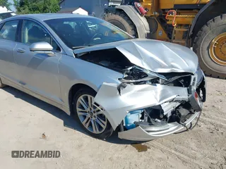 2014 Lincoln MKZ Hybrid with VIN 3LN6L2LU5ER822663, listed as a IAAI auction lot 42656735 with 122,025 mi miles and . Bid and sale history available at DreamBid. Image 6.