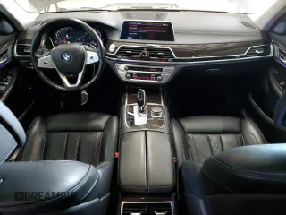 2020 BMW 7 Series 740i xDrive z VIN WBA7T4C06LGF97045, wystawiony jako Copart lot #42745735 z przebiegiem 115 509 mil mil oraz Czysty tytuł • Clean title. Historia ofert i sprzedaży dostępna na DreamBid. Obrazek 8.