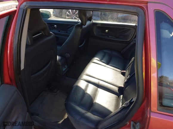 1998 Volvo S70 with VIN YV1LS5545W1452779, listed as a IAAI auction lot 41806870 with 142,224 mi miles. Bid and sale history available at carsss.com. Image 8.