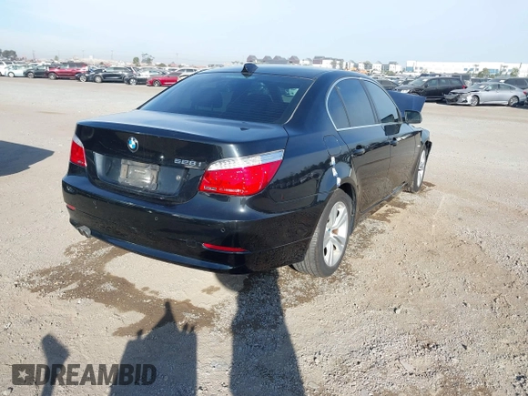 2009 BMW 5 Series 528i with VIN WBANU53589C118174, listed as a IAAI auction lot 41157836 with 139,479 mi miles and . Bid and sale history available at carsss.com. Image 4.