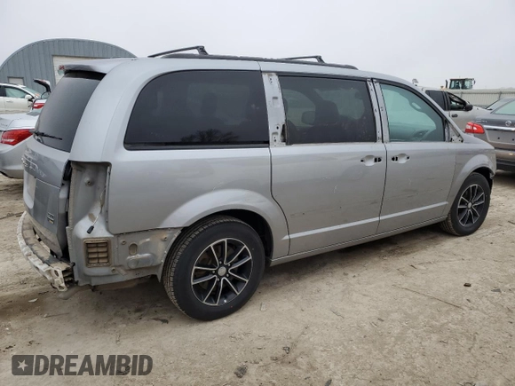 2017 Dodge Grand Caravan GT with VIN 2C4RDGEG8HR792149, listed as a Copart auction lot 43964695 with 121,833 mi miles and Salvage Title. Bid and sale history available at DreamBid. Image 3.