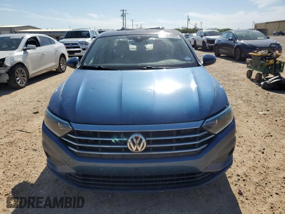 2019 Volkswagen Jetta SEL with VIN 3VWE57BU5KM059736, listed as a Copart auction lot 56608925 with 110,555 mi miles and Clean title. Bid and sale history available at DreamBid. Image 5.