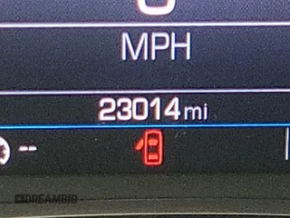 2020 GMC Acadia SLE with VIN 1GKKNRL45LZ205881, listed as a IAAI auction lot 42843898 with 23,013 mi miles and . Bid and sale history available at DreamBid. Image 14.