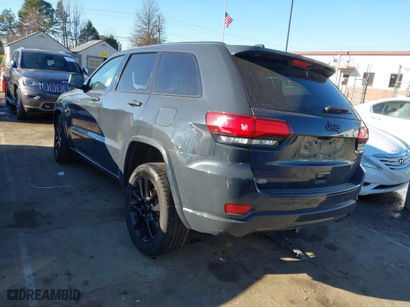 2018 Jeep Grand Cherokee Laredo E with VIN 1C4RJFAGXJC147400, listed as a IAAI auction lot 41358662 with 97,184 mi miles. Bid and sale history available at carsss.com. Image 3.