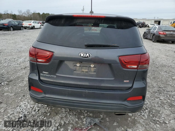2019 Kia Sorento LX with VIN 5XYPG4A33KG523343, listed as a Copart auction lot 88931975 with 164,664 mi miles and Salvage Title. Bid and sale history available at carsss.com. Image 6.