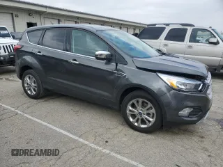 2019 Ford Escape SE z VIN 1FMCU0GD6KUB85270, wystawiony jako Copart lot #52893685 z przebiegiem 7 296 mil mil oraz Szkoda całkowita • Salvage title. Historia ofert i sprzedaży dostępna na DreamBid. Obrazek 4.