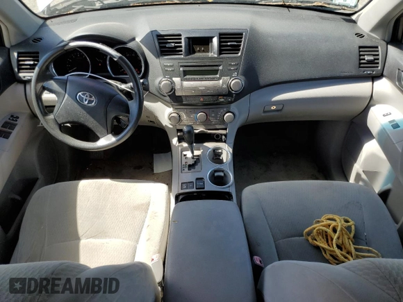 2010 Toyota Highlander with VIN 5TDBK3EH9AS002654, listed as a Copart auction lot 57079375 with 245,701 mi miles and Clean title. Bid and sale history available at DreamBid. Image 8.