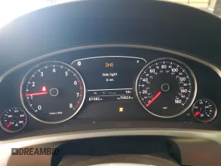 2015 Volkswagen Touareg Sport with VIN WVGEF9BP3FD003121, listed as a Copart auction lot 50572505 with 87,082 mi miles and Salvage title. Bid and sale history available at DreamBid. Image 9.
