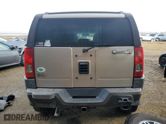 2007 Hummer H3 SUV with VIN 5GTDN13E178176012, listed as a Copart auction lot 85798514 with 239,642 mi miles and Clean Title. Bid and sale history available at DreamBid. Image 6.