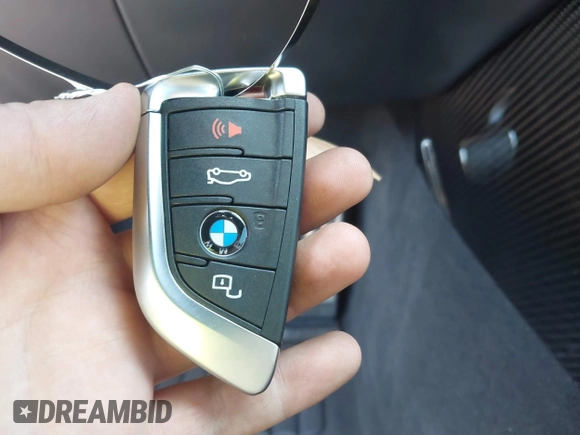 2023 BMW 4 Series z VIN WBS63AZ04PCL58455, wystawiony jako IAAI lot #42134004 z przebiegiem 4 589 mil mil oraz . Historia ofert i sprzedaży dostępna na DreamBid. Obrazek 11.