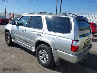 2001 Toyota 4Runner SR5 with VIN JT3GN86R010180722, listed as a IAAI auction lot 41885090 with 194,270 mi miles. Bid and sale history available at carsss.com. Image 3.