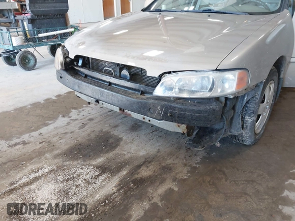 2001 Nissan Altima GXE with VIN 1N4DL01D91C128284, listed as a IAAI auction lot 41649006 with 75,262 mi miles. Bid and sale history available at carsss.com. Image 6.