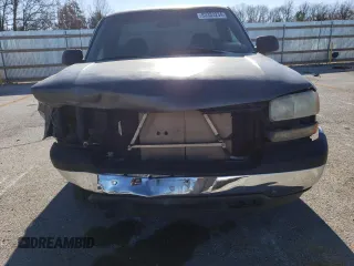 2000 GMC New Sierra 1500 SL with VIN 1GTEC14W6YZ113086, listed as a Copart auction lot 83333234 with 309,827 mi miles and Salvage Title. Bid and sale history available at carsss.com. Image 5.