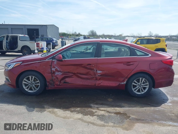 2015 Hyundai Sonata SE z VIN 5NPE24AF5FH146951, wystawiony jako IAAI lot #42037719 z przebiegiem 100 784 mil mil oraz . Historia ofert i sprzedaży dostępna na DreamBid. Obrazek 14.