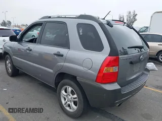 2006 Kia Sportage LX with VIN KNDJF723867199186, listed as a IAAI auction lot 41491243 with 120,049 mi miles and . Bid and sale history available at carsss.com. Image 3.