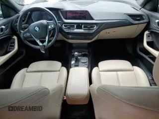2021 BMW 2 Series 228i xDrive z VIN WBA73AK08M7G68943, wystawiony jako Copart lot #52012645 z przebiegiem 82 395 mil mil oraz Nie do naprawy • Non repairable. Historia ofert i sprzedaży dostępna na DreamBid. Obrazek 8.